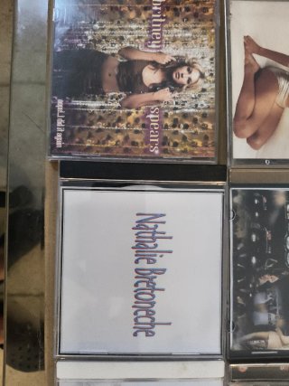 13 CDs Variados: Pop, Latino, Reggae