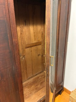 Armario antiguo madera con espejo