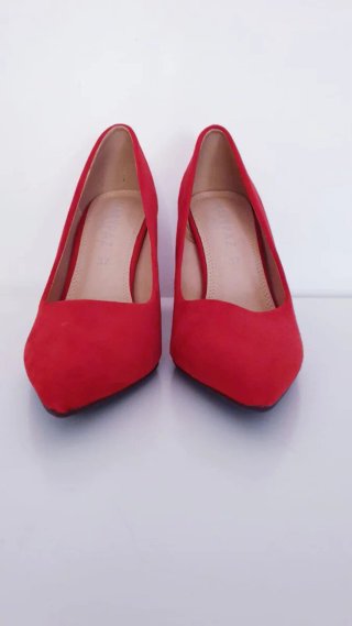TACONES DE GAMUZA COLOR ROJO "MARYPAZ" TALLA: 3
