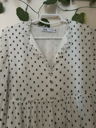 Vestido Zara lunares blanco y negro