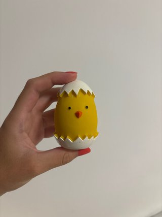 Juguete para perro pollito huevo