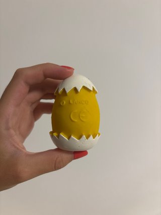 Juguete para perro pollito huevo