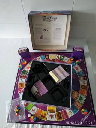 Trivial Pursuit Genius Edición II y Jóvenes carroz
