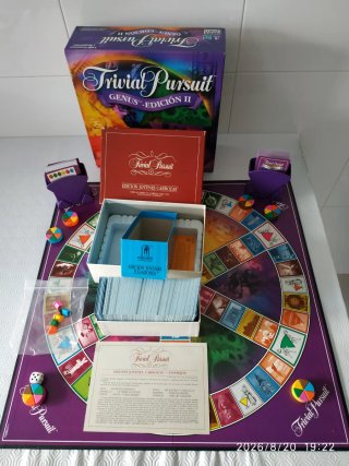 Trivial Pursuit Genius Edición II y Jóvenes carroz