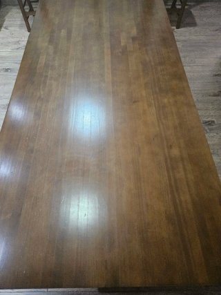 Mesa de madera maciza