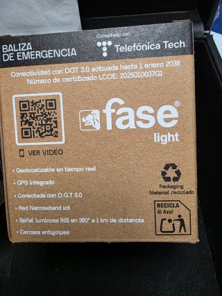 Baliza DGT V16 conectada Fase Light