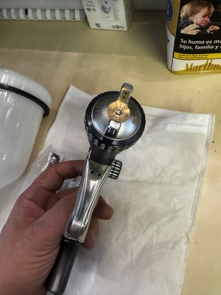 Pistola de pintar Clavesa con accesorios