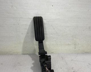 138407 pedal 180020022r renault megane iii berlina