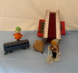 Lote 5 Juguetes Antiguos Tren, Acordeón Payaso etc