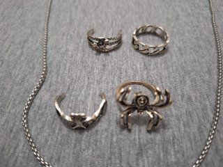 Conjunto Anillos y Colgantes Halloween