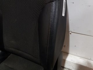Asiento delantero derecho HYUNDAI IX35 (EL/LM)