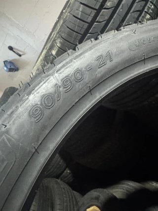 Michelin Anakee Street 90/90 R21 54T