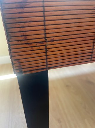 Mesa de centro de rafia y madera