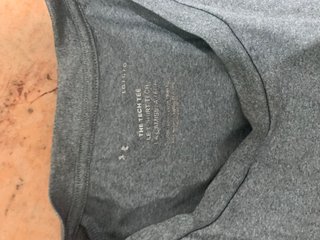 Camiseta Under Armour Gris Talla L