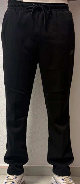 Pantalón Nike Tech Negro