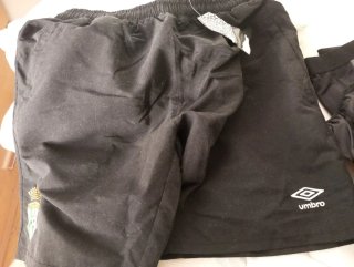 Equipación CF Peralada Umbro Talla L