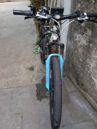 Bicicleta BTT BH con kit eléctrico
