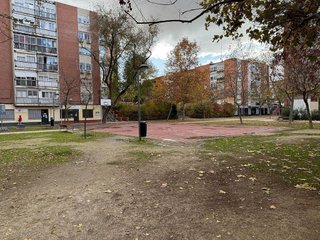 Local comercial en venta en Pilar en Madrid