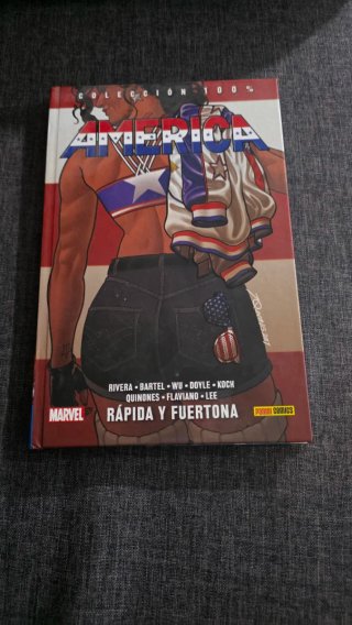 Cómic Marvel América Rápida y Fuertona