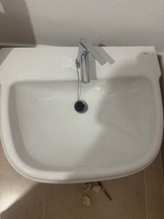 Lavabo de porcelana blanco