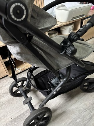 Cybex carrito bebé gris