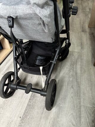 Cybex carrito bebé gris
