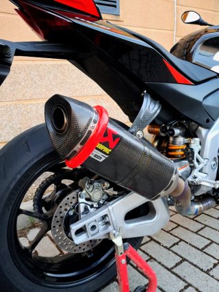 Aprilia Tuono V4 Factory ohlins