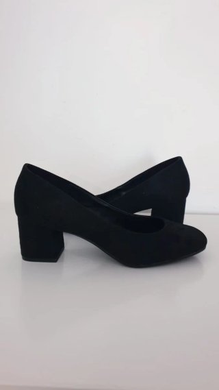 TACONES NEGROS "GRACELAND"