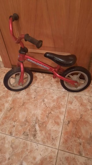Bici sin pedales Chicco Red Bullet
