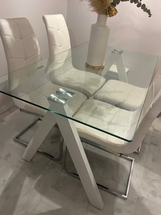 Mesa de salón cristal y madera