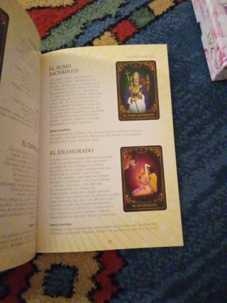 Baraja Tarot y Libro Sabiduría Arcanos