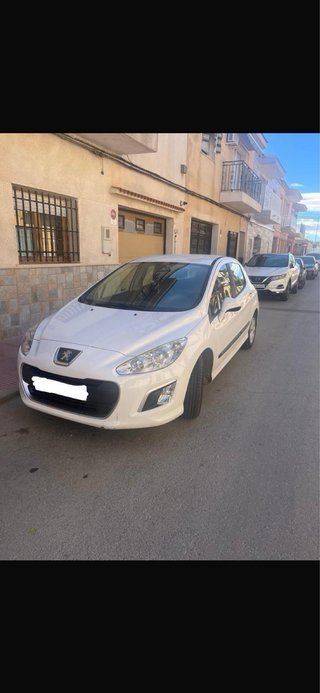 Peugeot 308 2012