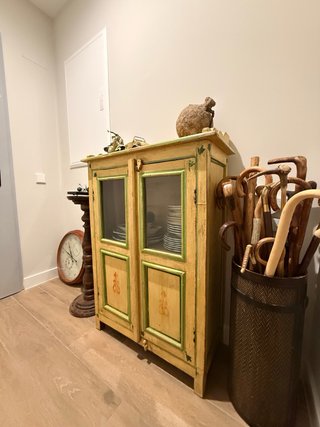 Mueble vintage madera y cristal