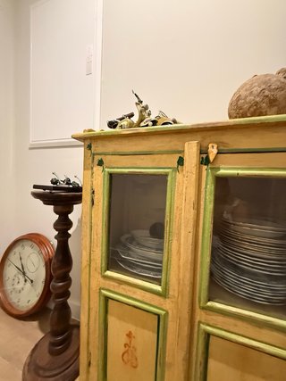 Mueble vintage madera y cristal