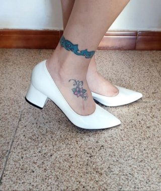 TACONES DE CHAROL COLOR BLANCO "MARYPAZ"