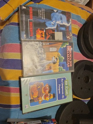 Lote 3 VHS: Perigo Incerto, Dalmatians, Rua Sésamo