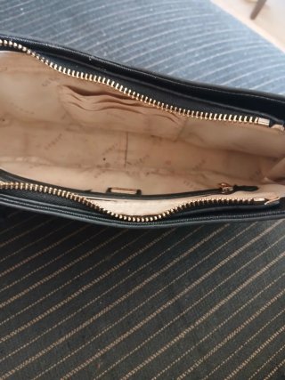 Bolso Guess Negro Noelle