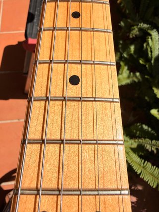 Fender Stratocaster Blanca – MIM + Mástil USA