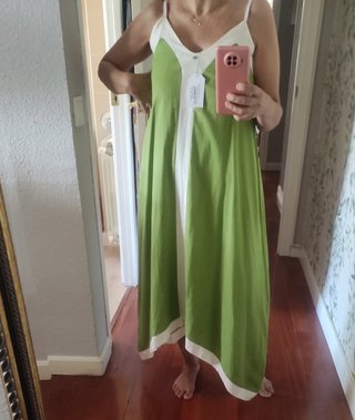Vestido verde y blanco nuevo