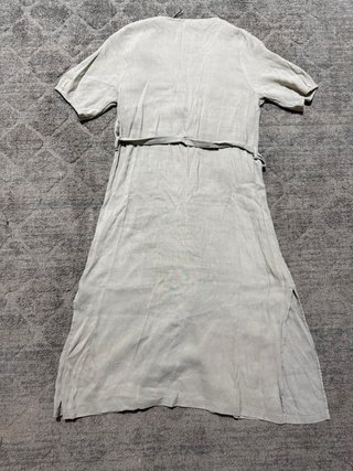 Vestido Zara bege botões
