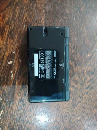Nintendo DS Lite Negra + Cargador y Lápiz
