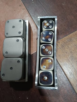 Dados grandes coleccionables