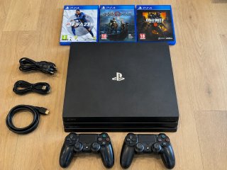 PS4 Pro Negra + 3 Juegos