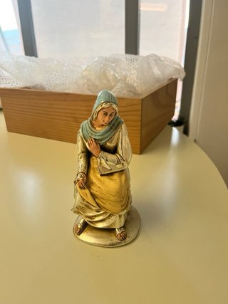 Figura Belén antigua pintada