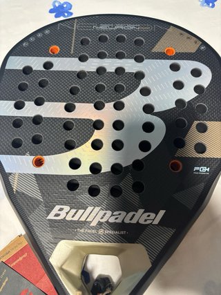 Pala de pádel Bullpadel Neuron X2