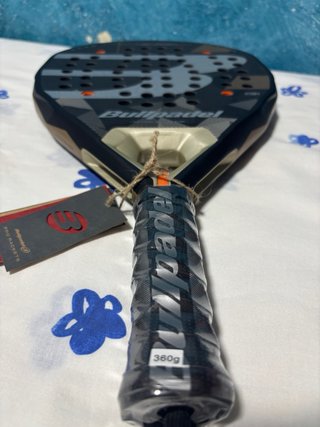 Pala de pádel Bullpadel Neuron X2
