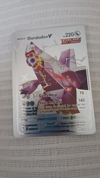 Carta Pokémon Duraludon V 220 PS