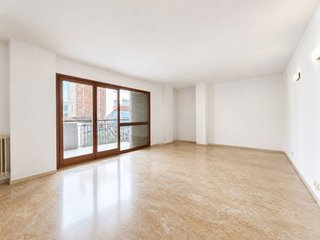 Piso en venta en Eixample Nord – La Devesa en Girona