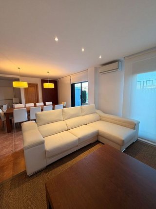 Local comercial en venta en Lardero