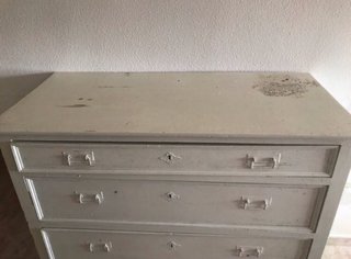 comoda antigua para restaurar